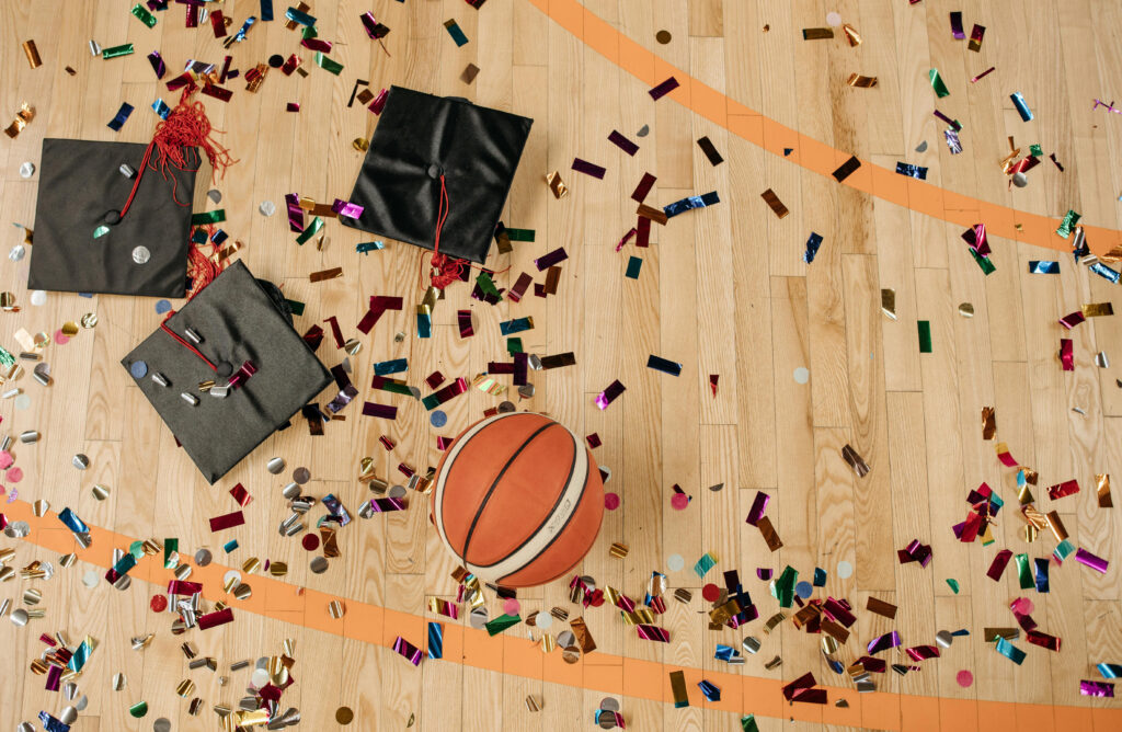 Basketboll och konfetti
